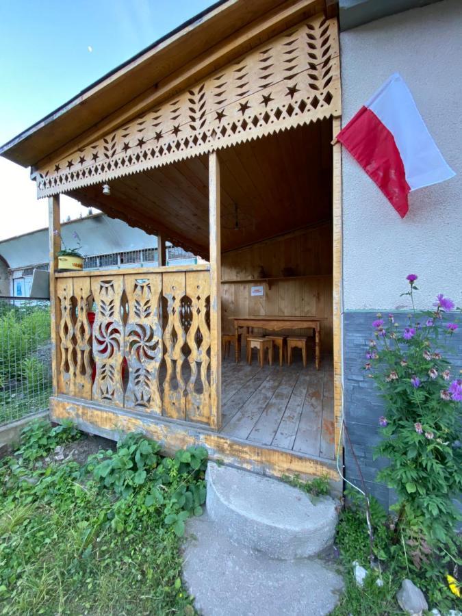 Guest house Konstanta Lentekhi Extérieur photo