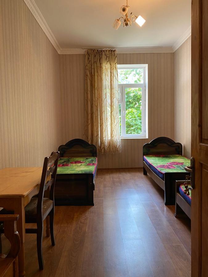 Guest house Konstanta Lentekhi Extérieur photo