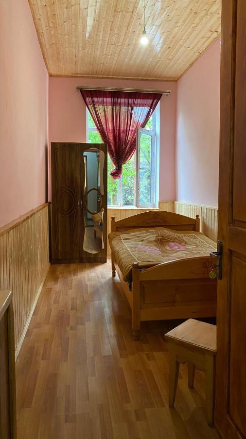 Guest house Konstanta Lentekhi Extérieur photo